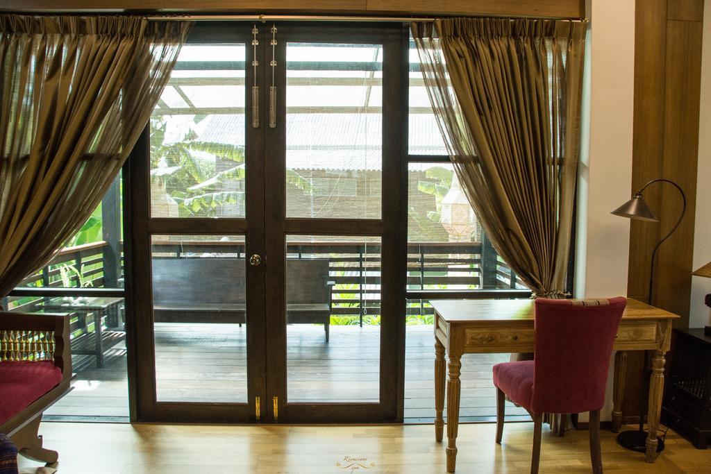 Risasinee Spa & Resort Nan Esterno foto