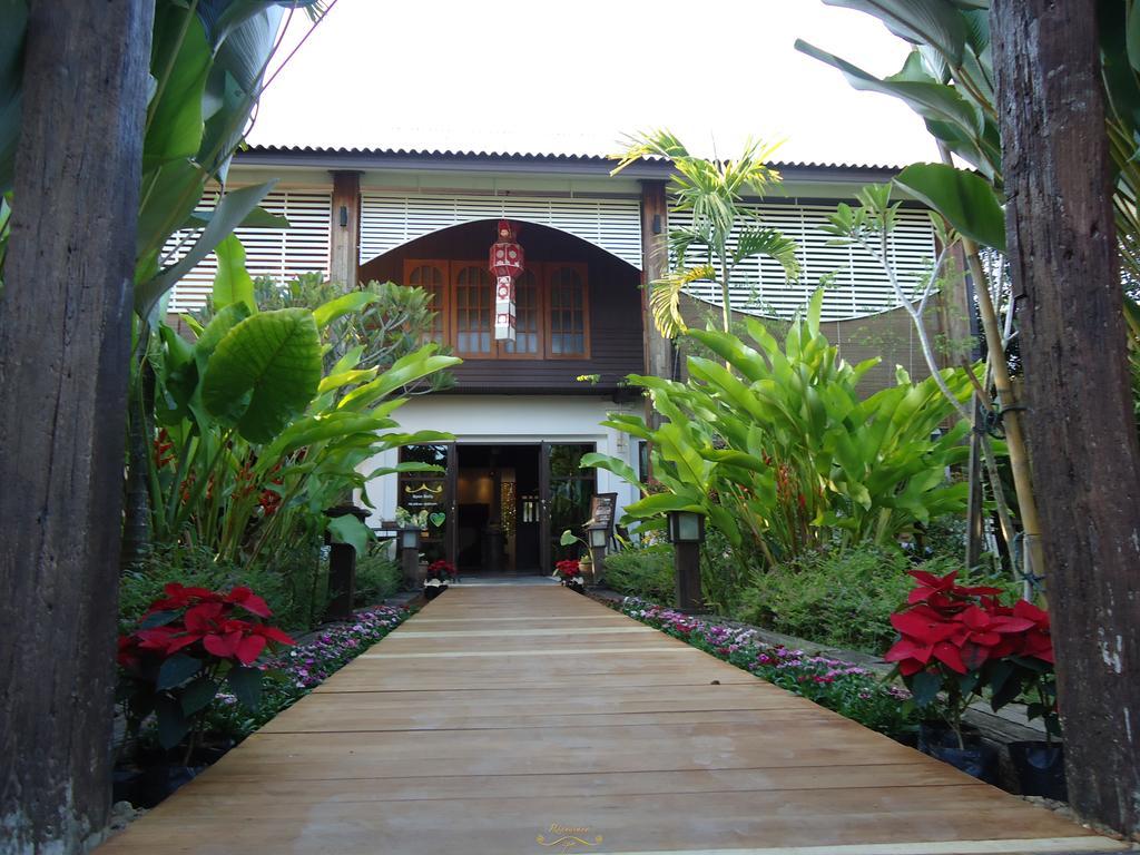 Risasinee Spa & Resort Nan Esterno foto