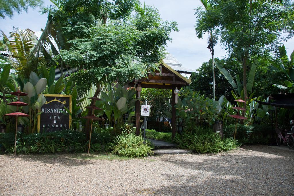 Risasinee Spa & Resort Nan Esterno foto
